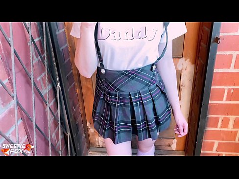 ❤️ Schoolgirl Mengisap penisnya dalam-dalam dan meniduri alih-alih kelas. ❤❌ porno indah pada kami